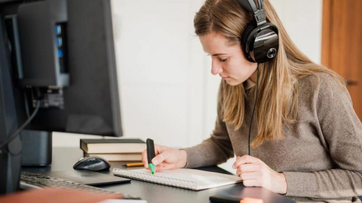 Online Tutor in Australia from a Parent Perspective Benefits Study Tips
